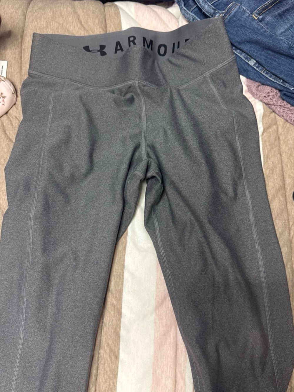 Under Armour womens Dark Gray Performance Leggings